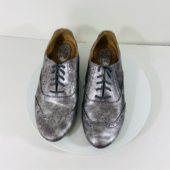 BOC Born Metallic Pewter Oxfords Womens Shoes Wingtip 8.5 Lace Up Silver Preppy - Picture 3 of 9